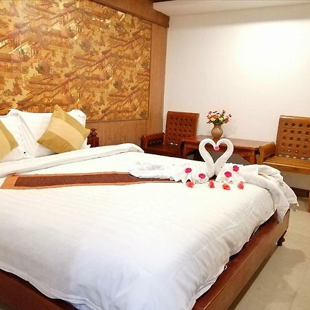 Boutique Hotel Pattaya Exterior foto